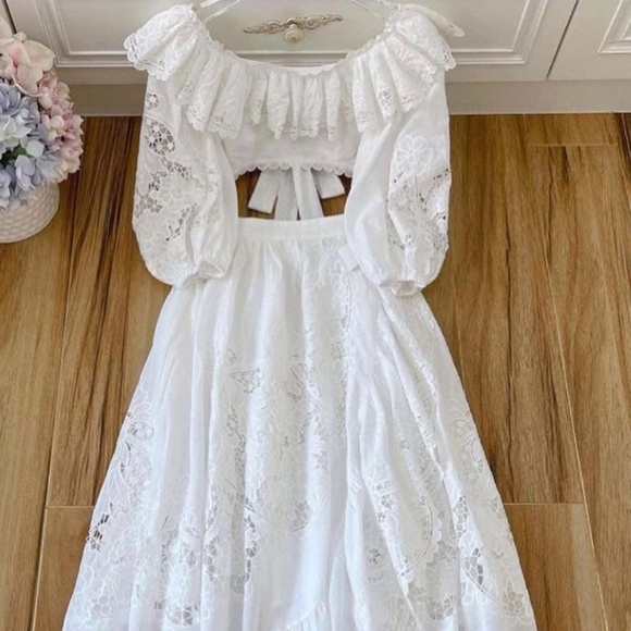 ZIMMERMANN RESORT 2021 LULU SCALLOP FRILL TOP - Picture 10 of 10